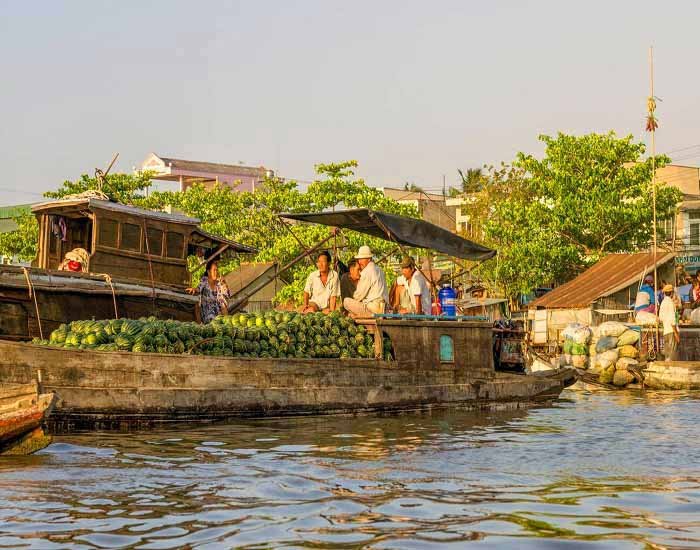 Vendors cooking Thai food on boats
